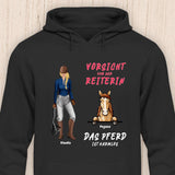 Vorsicht vor der Reiterin - Personalisierbarer Pferde Hoodie (Unisex)