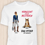 Vorsicht vor der Reiterin - Personalisierbarer Pferde T-Shirt